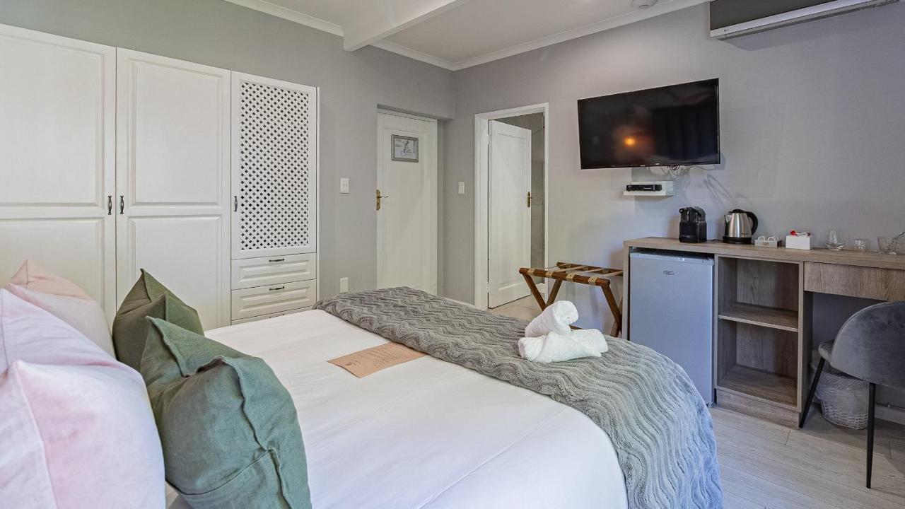 The Salene Hotel & Apartments Stellenbosch Bagian luar foto