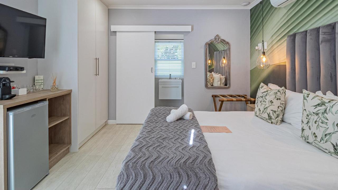 The Salene Hotel & Apartments Stellenbosch Bagian luar foto